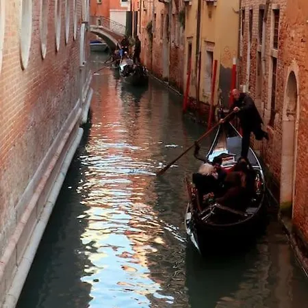 Studio-apartment With Small Garden アパート ヴェネツィア・リド島