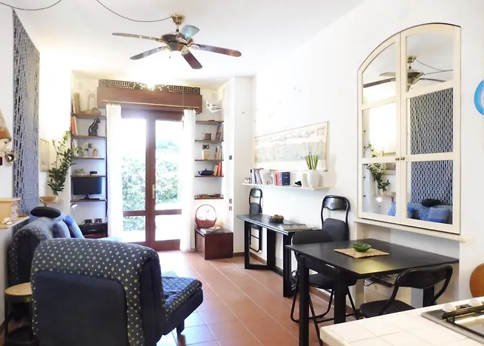 Studio-apartment With Small Garden * Lido di Venezia