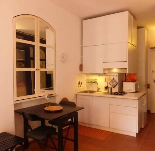 Studio-apartment With Small Garden Lägenhet *